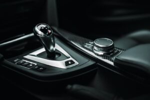 Comment conduire une voiture automatique : mes conseils pratiques