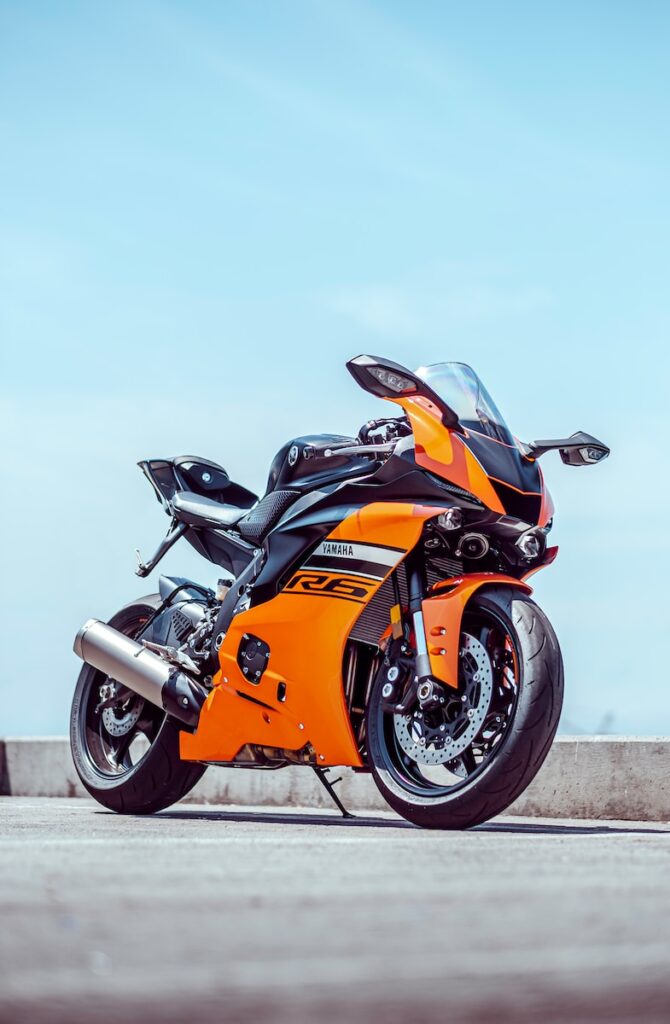 Comment calculer la valeur de sa moto : guide pratique pour estimer le prix juste