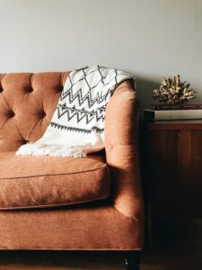 Comment choisir ses housses pour meubles : le guide complet