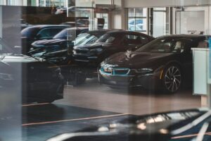 Automobile Bernard : histoire, garages et figures du secteur đ