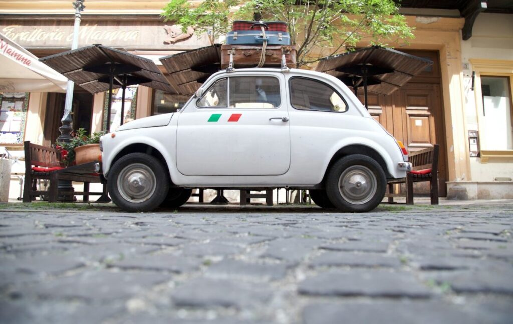 Fiat Topolino : un mythe entre voiture rétro et électrique Fiat Topolino : un mythe entre voiture rétro et électrique